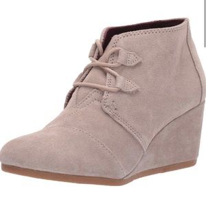 Toms Desert Taupe Suede Kala Desert Bootie 6.5 Womens